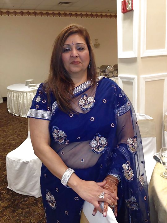 Bangladeshi Aunty adult photos