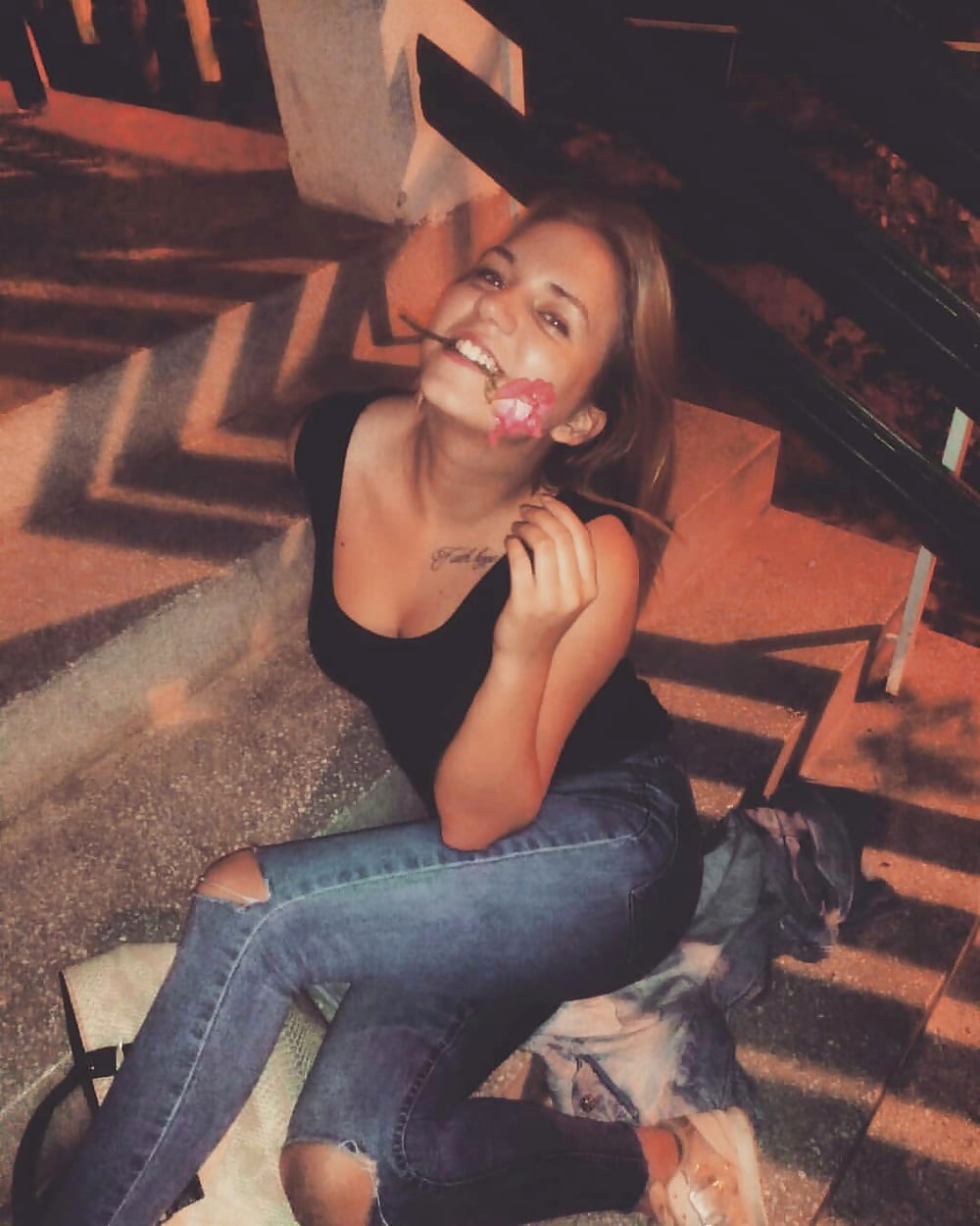 Serbian teen Tamara M adult photos