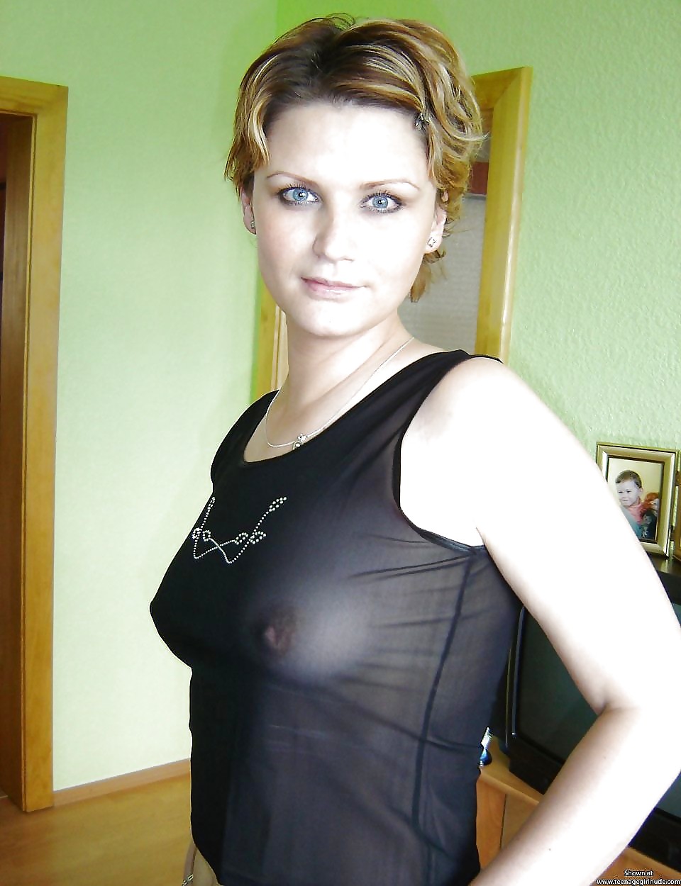 Braless & cthru adult photos