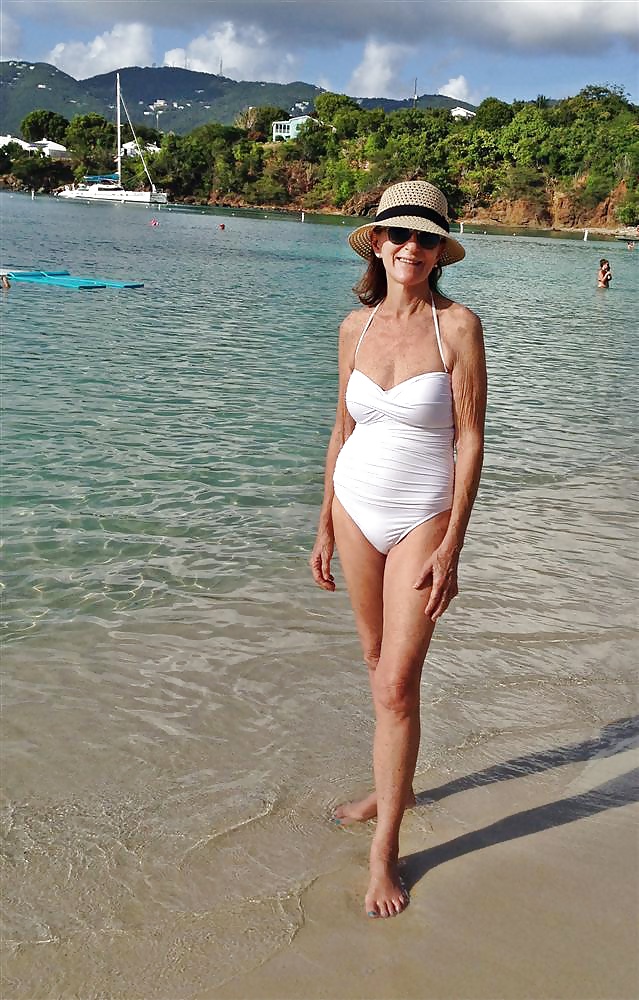 Swimsuit Grannies 2 adult photos