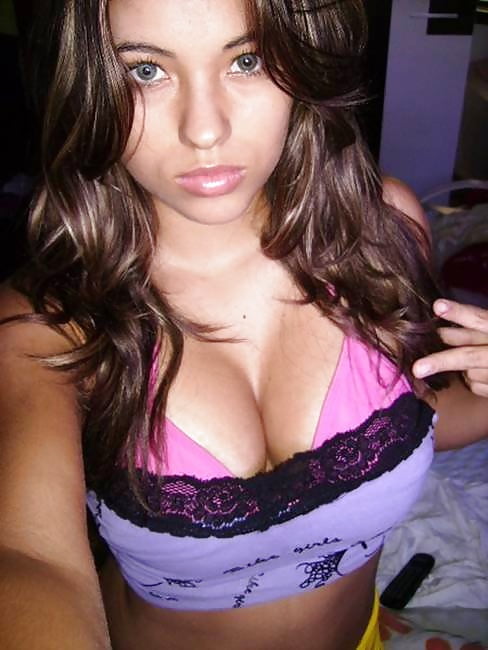 Sexy Brazilian Teen Slut Manuela adult photos
