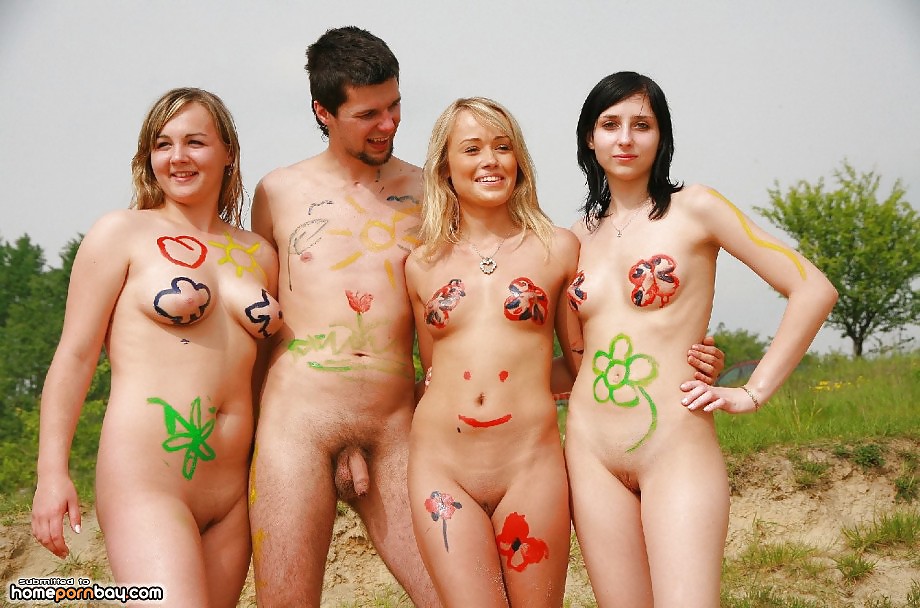 Mix of nude babes outdoors adult photos