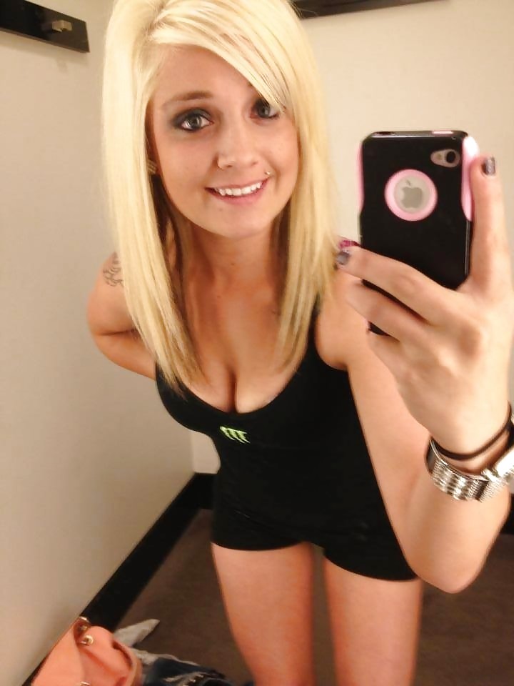 Self Shot Cuties adult photos