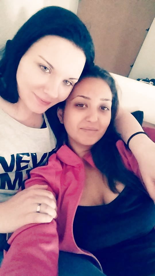 Dumme Hure Tuana adult photos