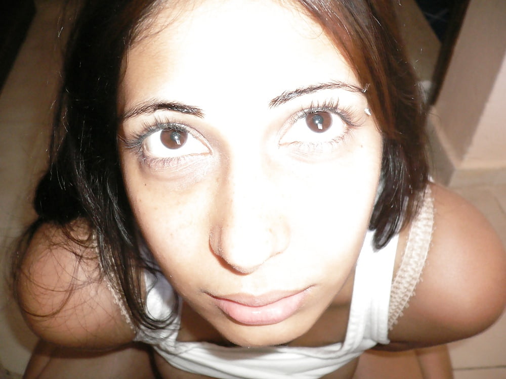 French Arab Slut adult photos