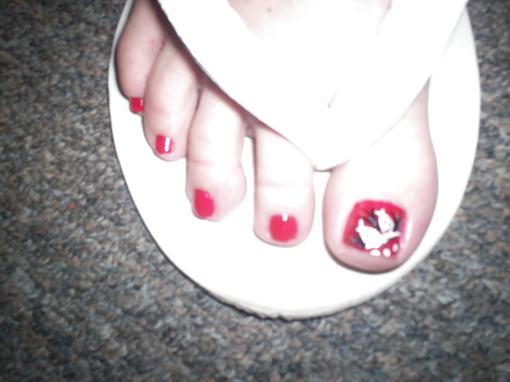 hands and feet adult photos