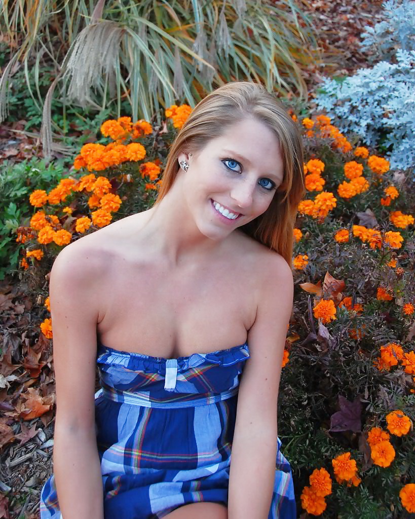 Maryland college student Like To Pose Indoor Outdoor adult photos