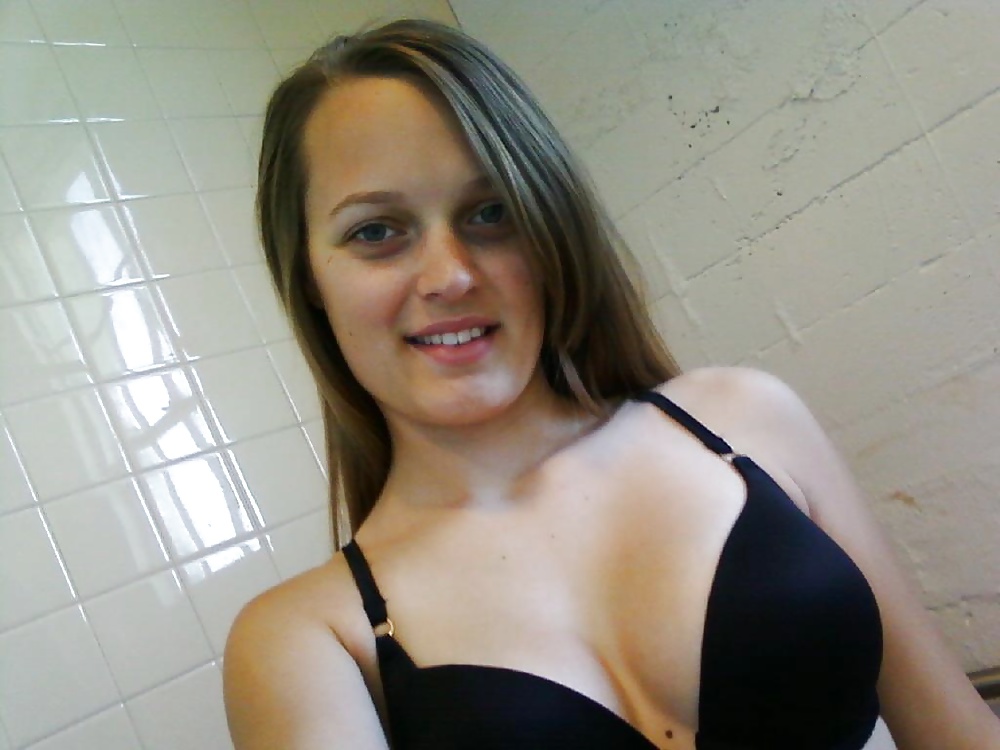 Sexy Teen Selfies adult photos