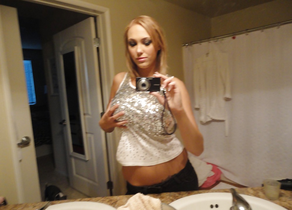 MILF SLUTS - SEXUAL ACTIVITY II adult photos