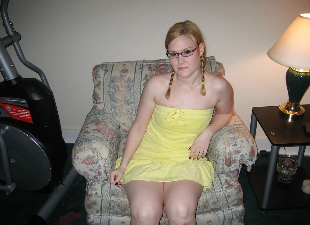 EINE HERRLICH GEILE SCHLAMPE adult photos