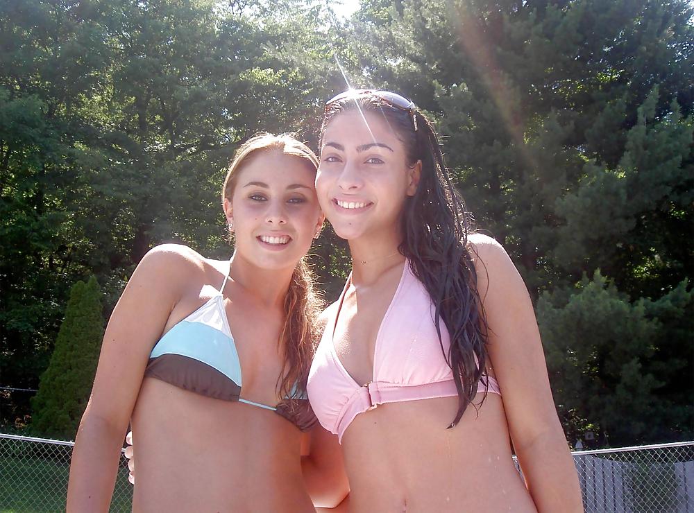 BIKINI CUTIES XIV adult photos