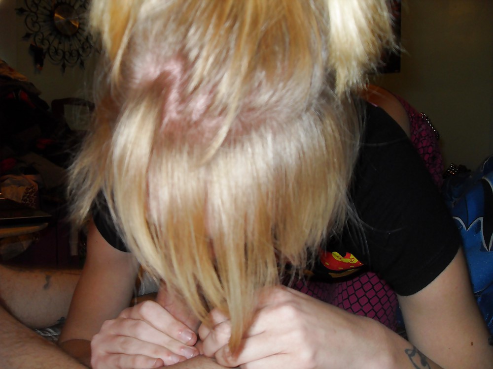 KLEINES BLASELUDER MONI adult photos