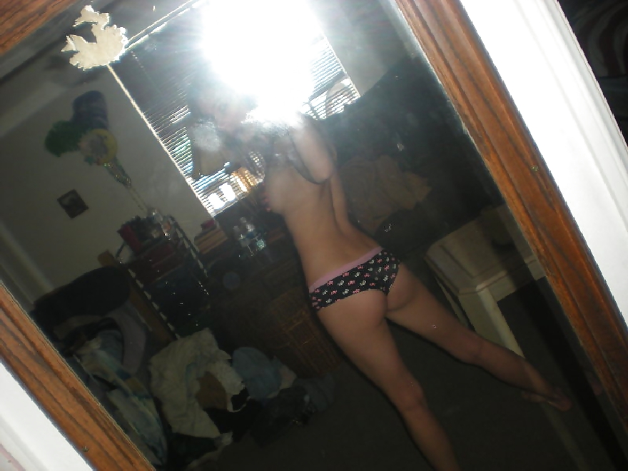 Two Sexy Girls Selfshot... by DevilsReaper adult photos