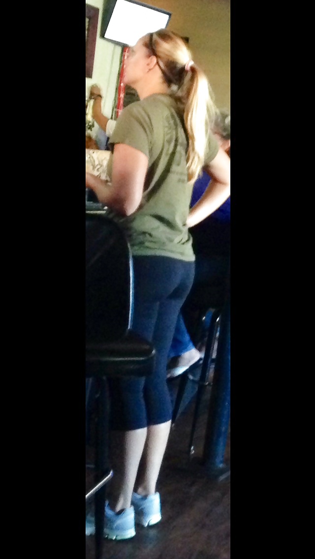 Public booty adult photos