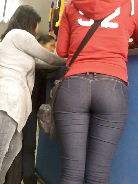 Voyeur 4 adult photos