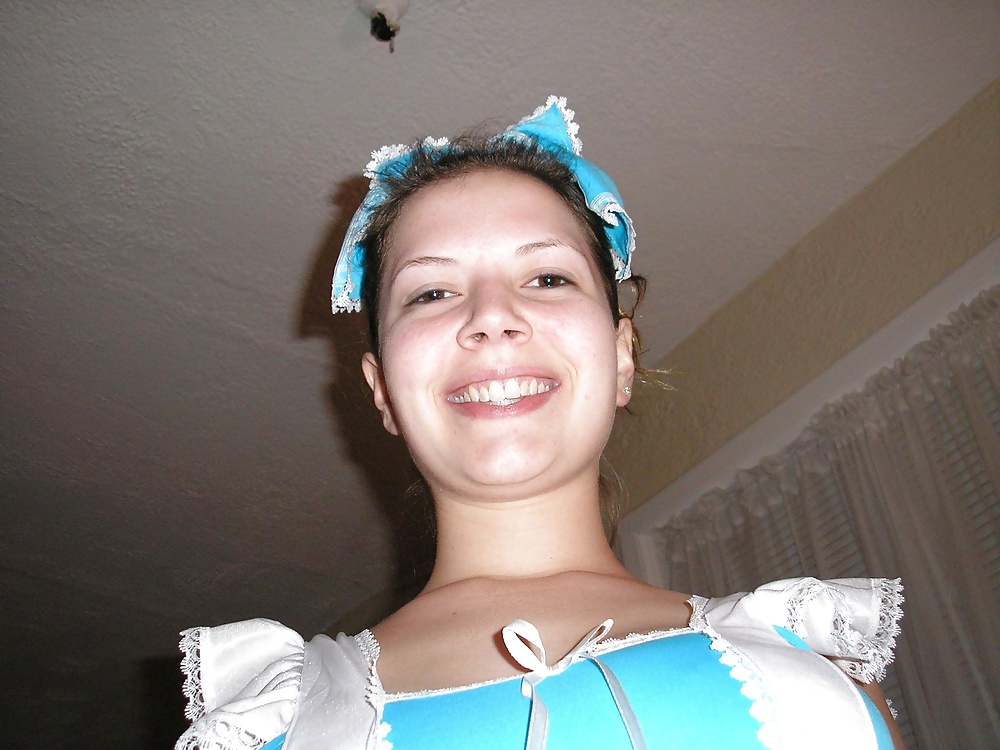 stolen private pics: maid adult photos