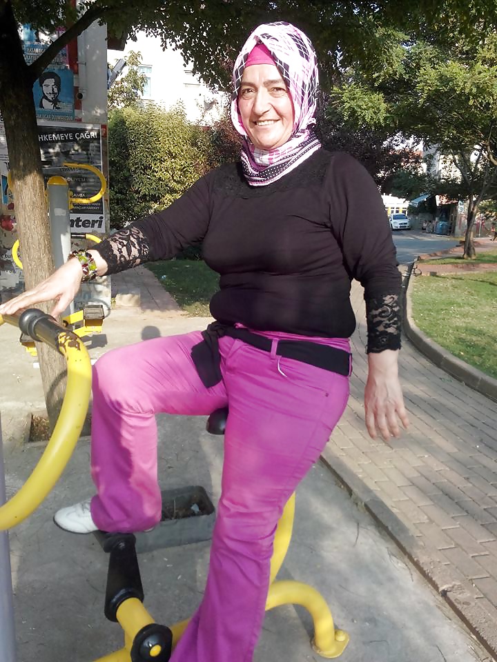 Turkish hijap milf 2 adult photos