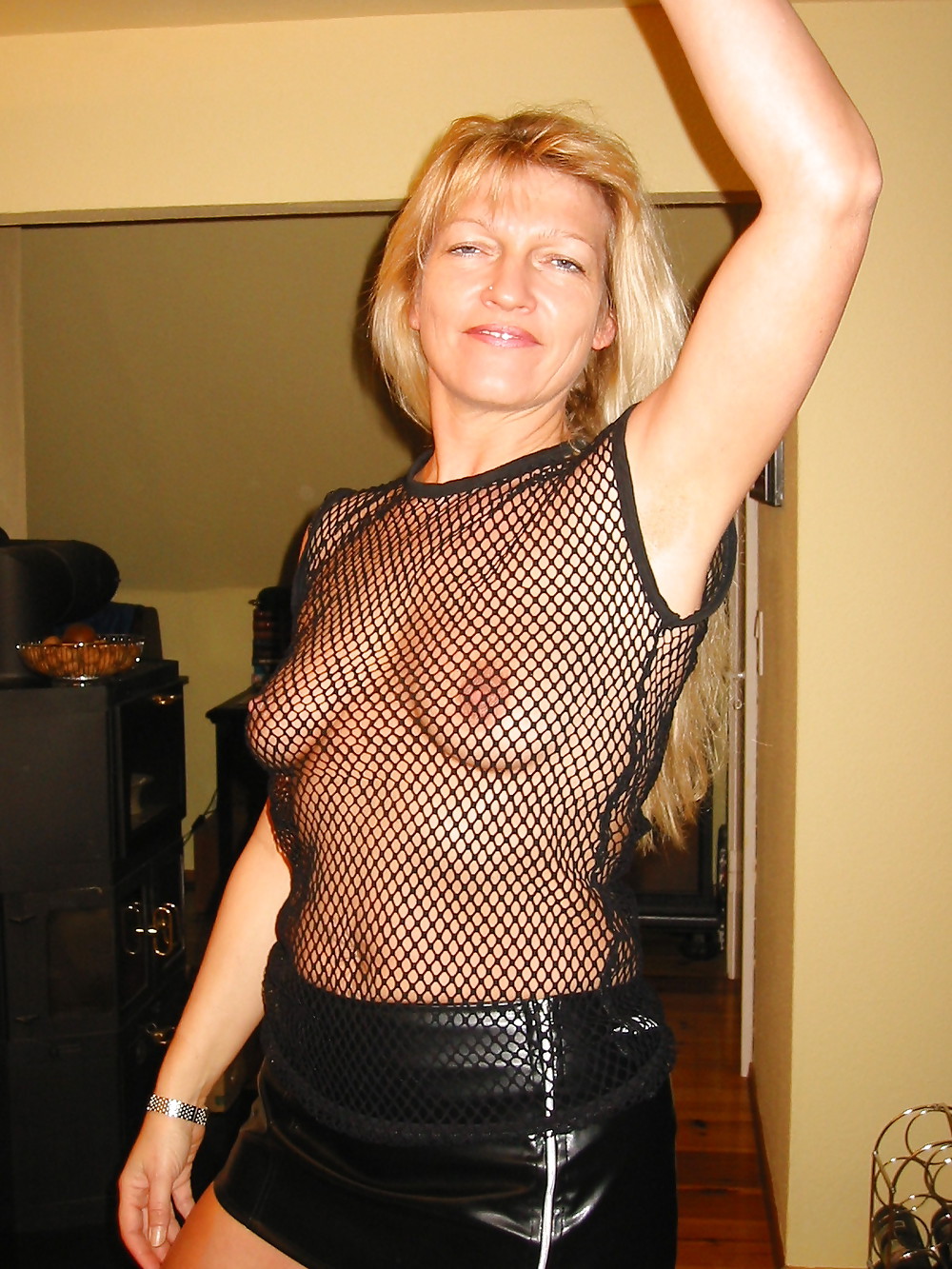 BLONDE MATURE adult photos