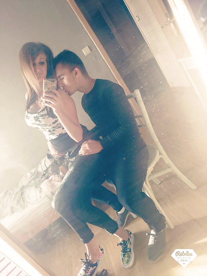 Un jour, je ne pourrais pas me retenir et... adult photos
