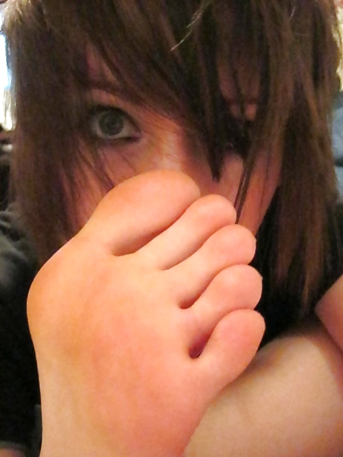 Teen Feet adult photos