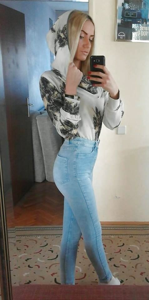 Aleksandra O. adult photos