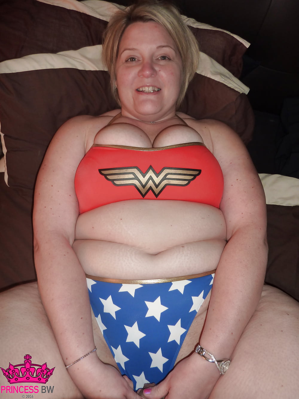 Princess BW - Wonderwoman Bikini Part 1 adult photos