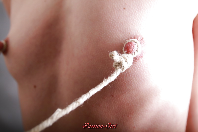Nipples Bondage Special - Passion-Girl German Amateur adult photos