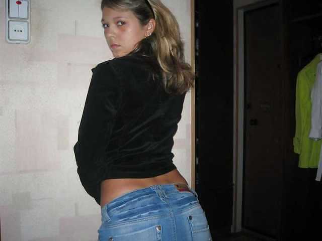 XHBuster NR.12 adult photos