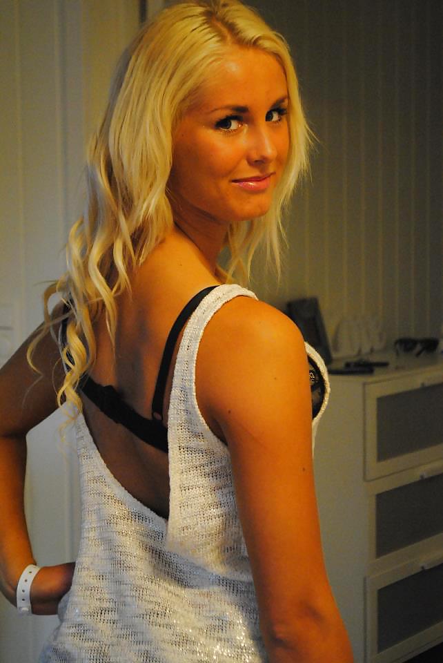 Danish teens-07-Public nude & wet t-shirts & disco adult photos