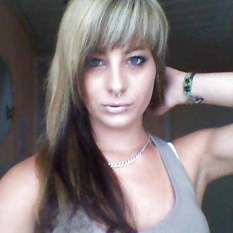 Facebook Girl II adult photos