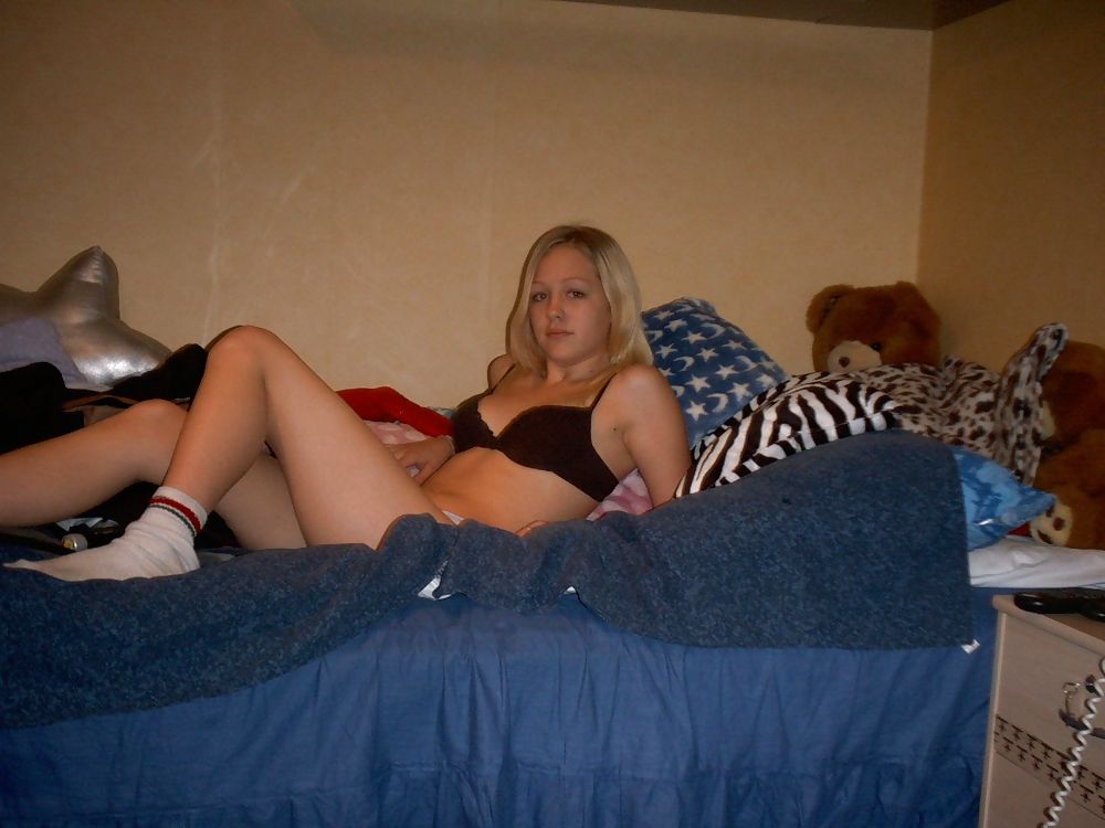 AMATEURS, TEENS, WIVES and SLUTS 45 adult photos