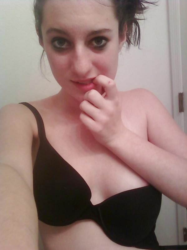 Self shot - Amateur girl #90 adult photos