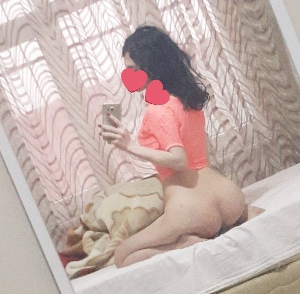 Beril Turkish SLUT adult photos