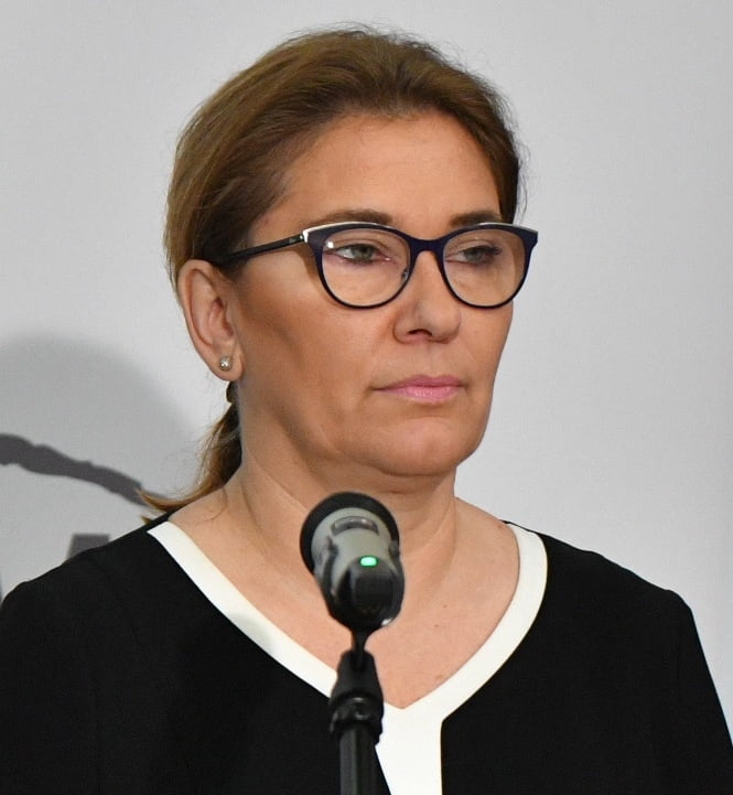 Beata politician - love her face - 16 Photos 