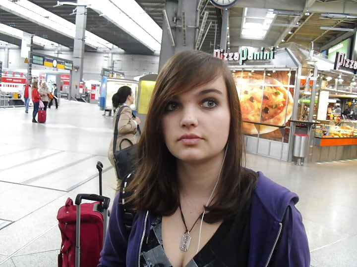 Which one gets fucked? Wer wird gefickt? adult photos