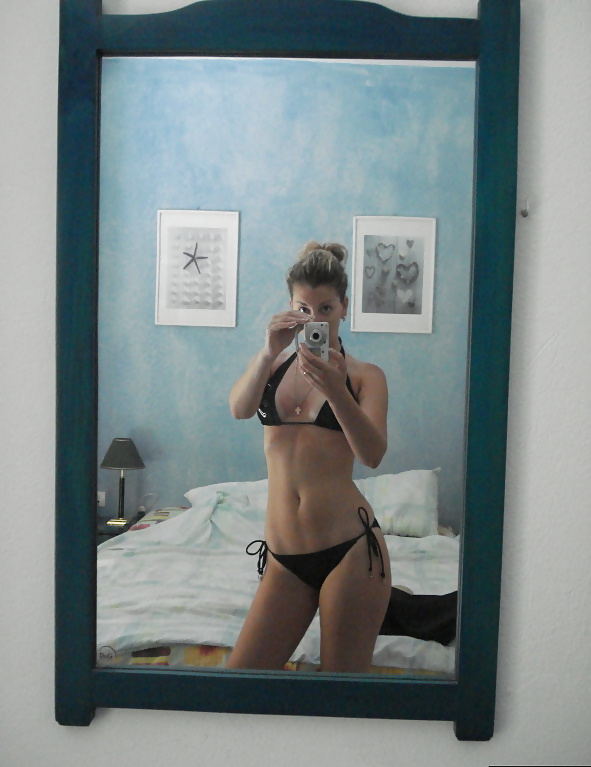 Blonde italian Slut Mikaela (27 yo) adult photos