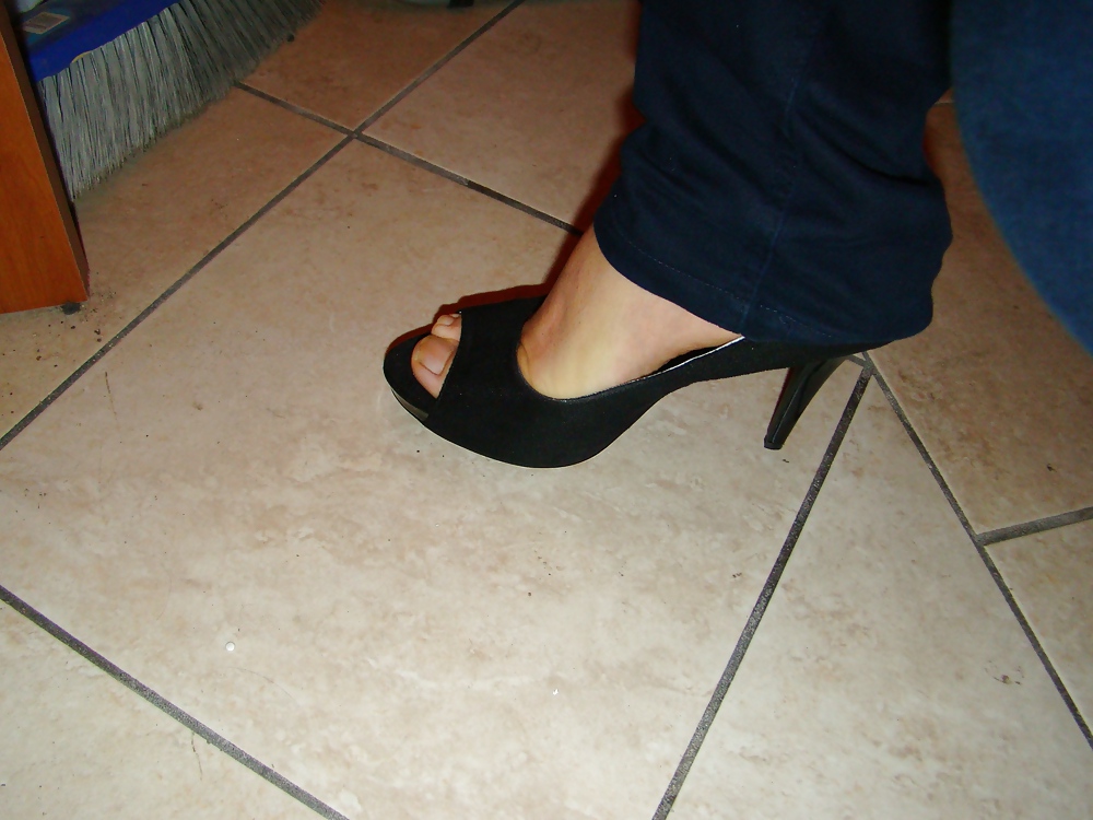 le mie scarpe e i miei piedi, my shoes ad my feet adult photos