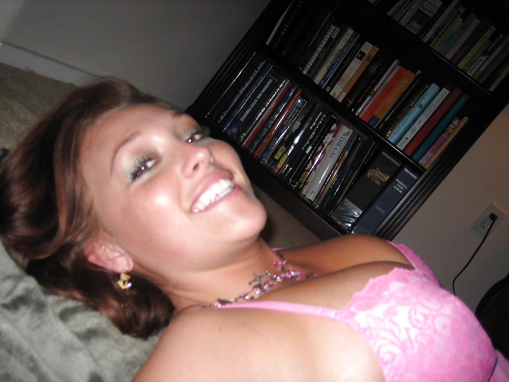 heiBe Schlampe - Tiana adult photos