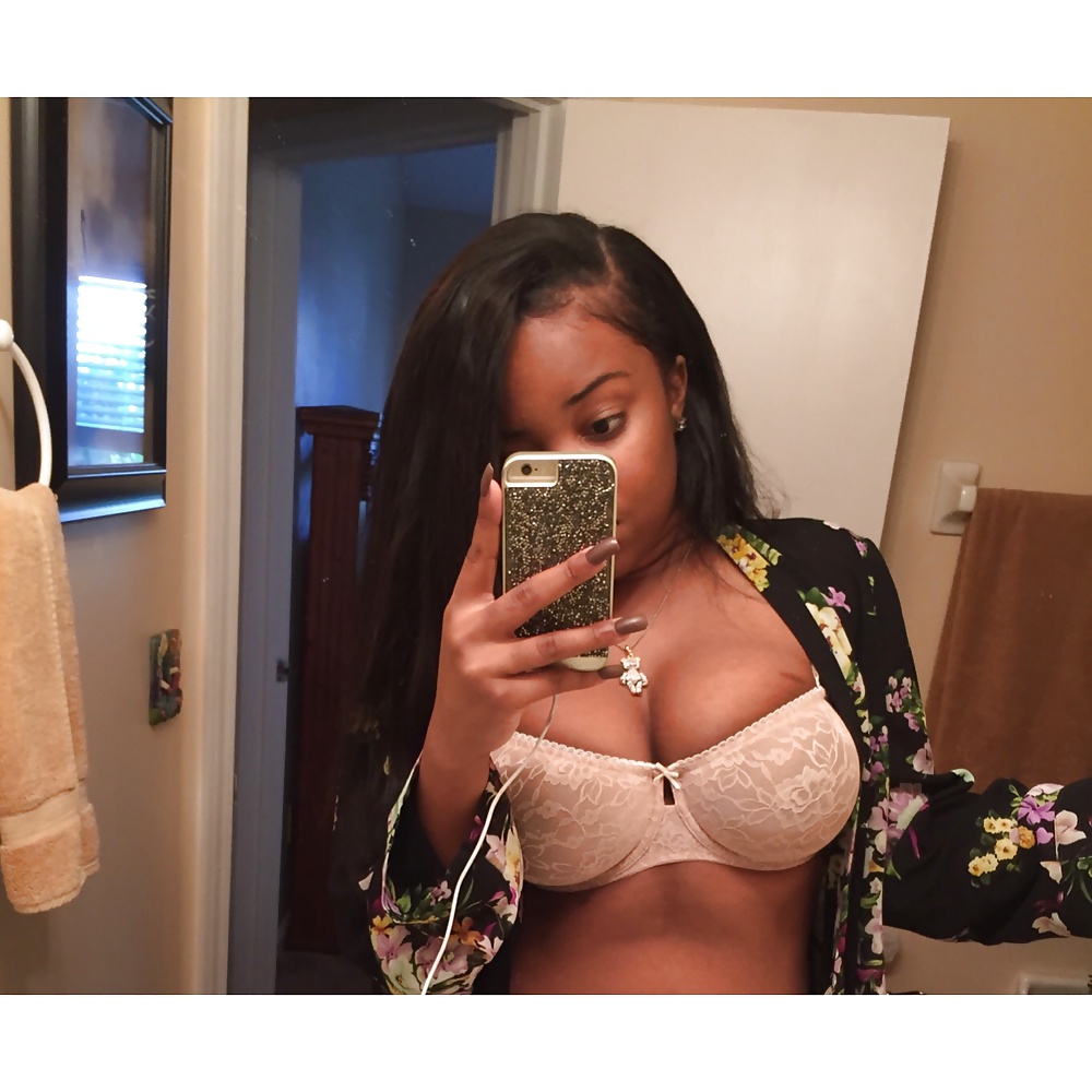 Black Women: Selfies 3 adult photos
