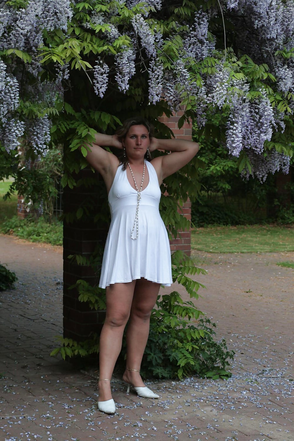DOROTA adult photos