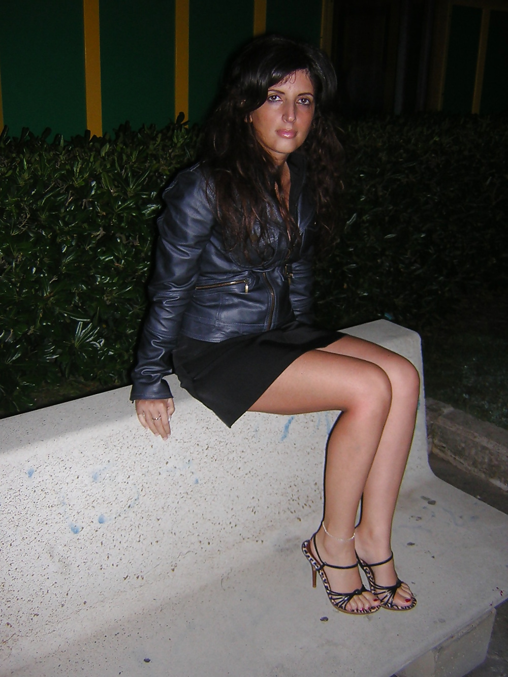 brunette milf adult photos