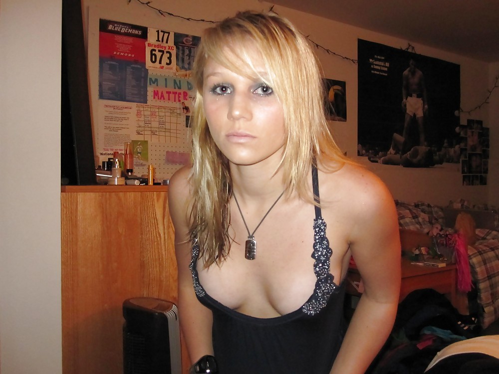 Hot College Teen Stephanie adult photos