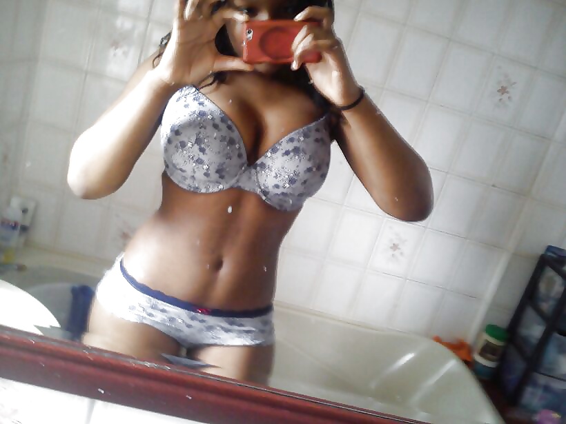 Kirsty from London adult photos
