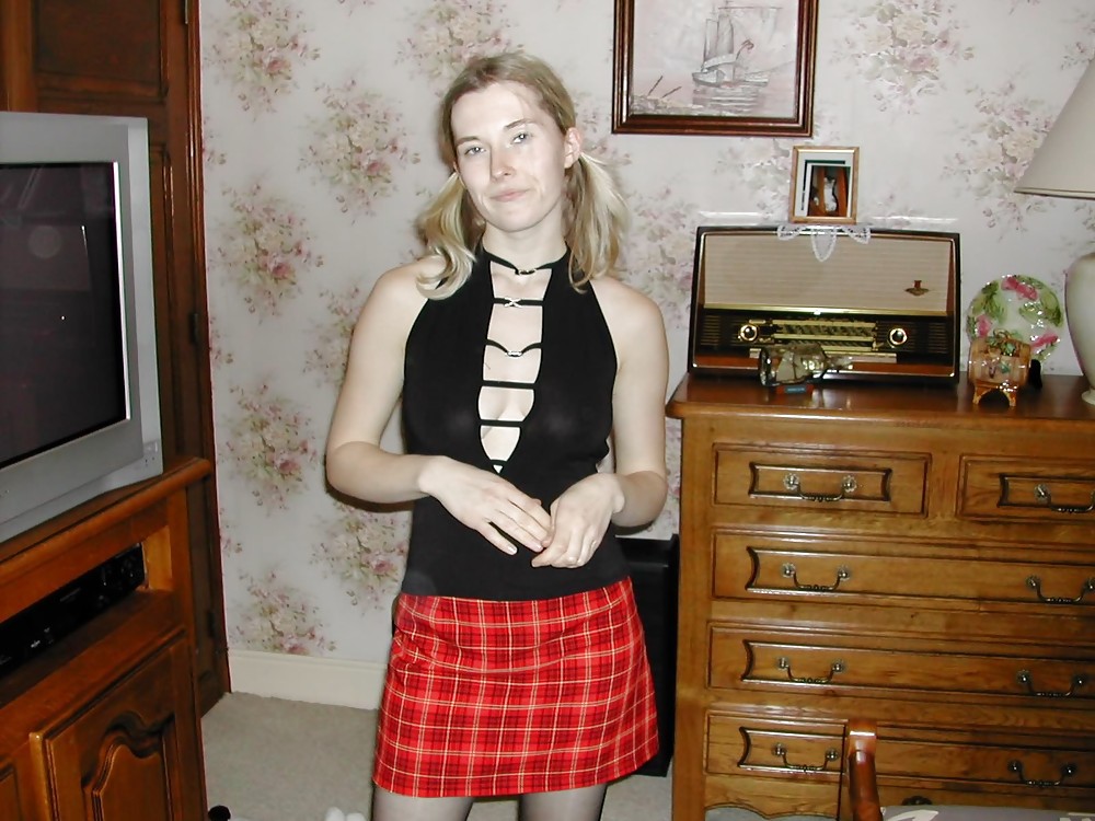 ALL AMATEUR - Here is CHLOE adult photos