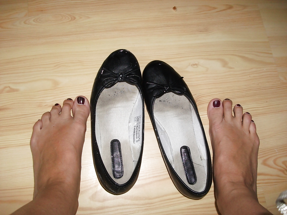 Smelly Feet and Flats adult photos