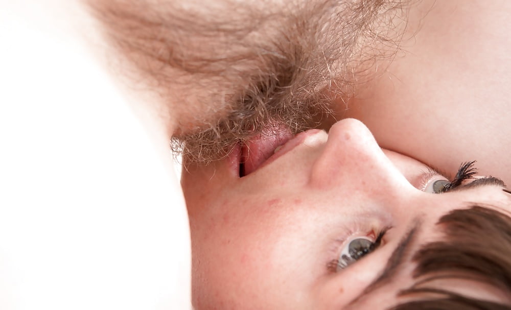 Natural pussy lciking hairy tribbing