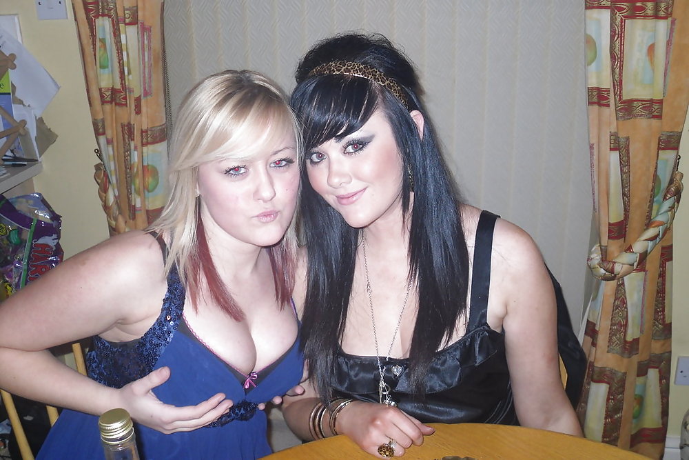 Teen cleavage adult photos