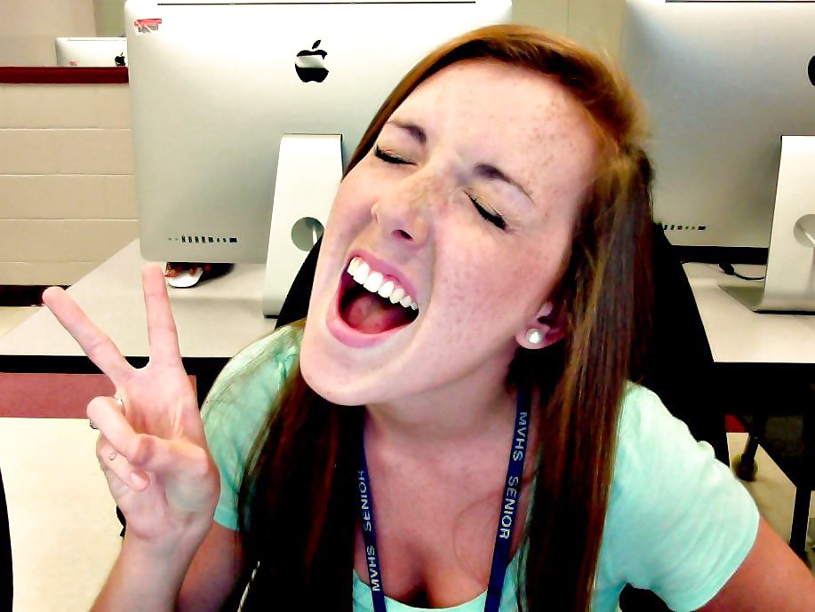 FB Redhead Cumslut (What would you do) adult photos