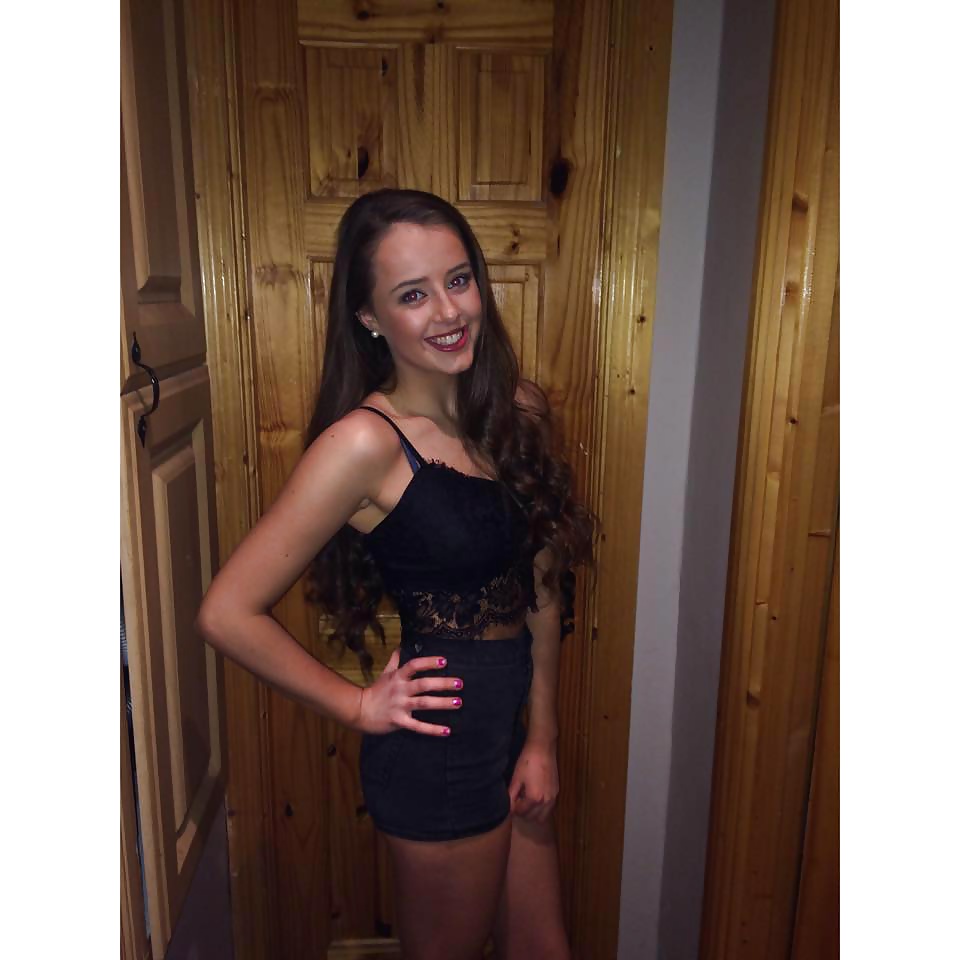 Hot Dublin teens ( please comment) adult photos