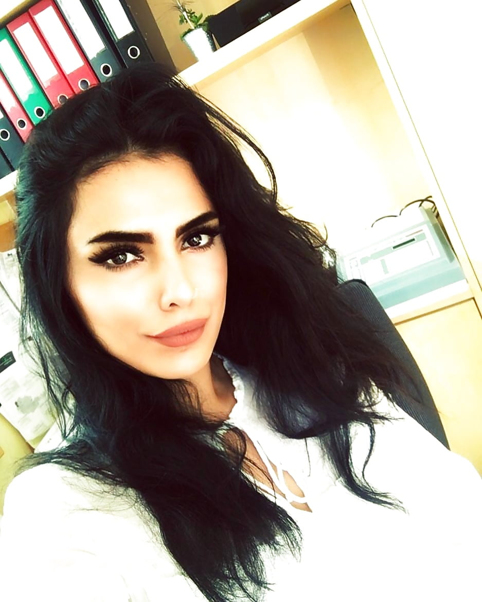 Turkish Girls 10 adult photos